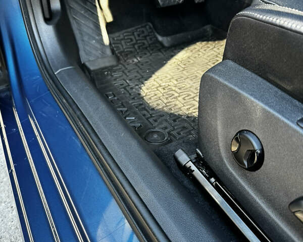 Синий Шкода Октавия, объемом двигателя 1.97 л и пробегом 66 тыс. км за 27900 $, фото 65 на Automoto.ua