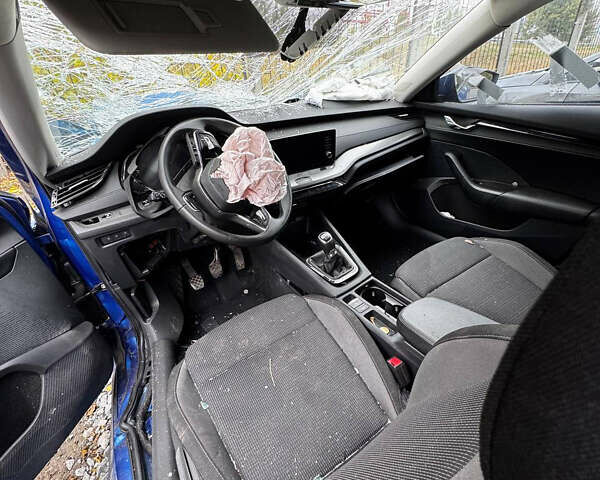 Синий Шкода Октавия, объемом двигателя 1.4 л и пробегом 75 тыс. км за 3999 $, фото 8 на Automoto.ua