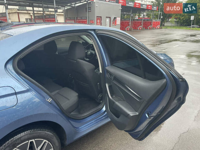 Синий Шкода Октавия, объемом двигателя 1.5 л и пробегом 278 тыс. км за 15300 $, фото 10 на Automoto.ua