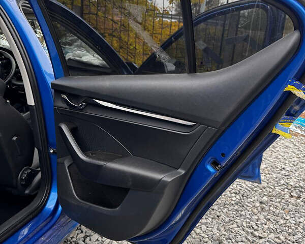 Синий Шкода Октавия, объемом двигателя 1.4 л и пробегом 75 тыс. км за 3500 $, фото 13 на Automoto.ua