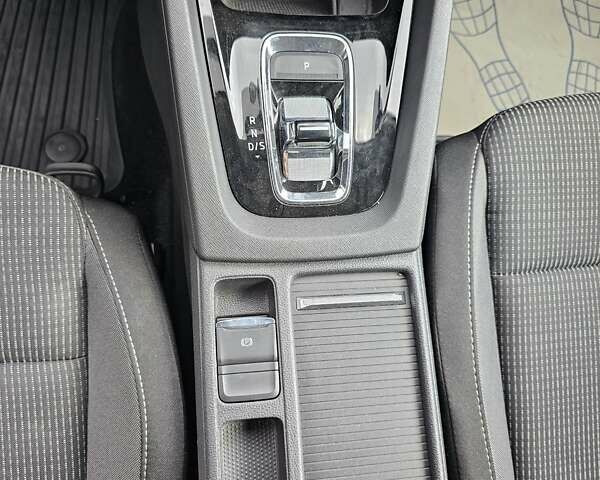 Синий Шкода Октавия, объемом двигателя 1.4 л и пробегом 107 тыс. км за 19999 $, фото 4 на Automoto.ua