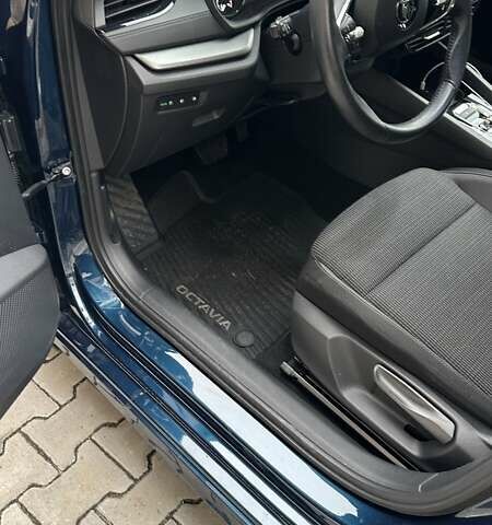 Синий Шкода Октавия, объемом двигателя 1.4 л и пробегом 73 тыс. км за 17999 $, фото 25 на Automoto.ua