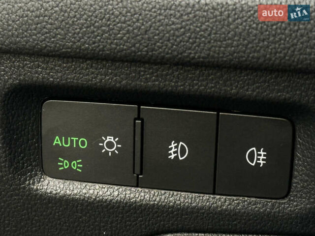 Синій Шкода Октавія, об'ємом двигуна 2 л та пробігом 253 тис. км за 18900 $, фото 38 на Automoto.ua