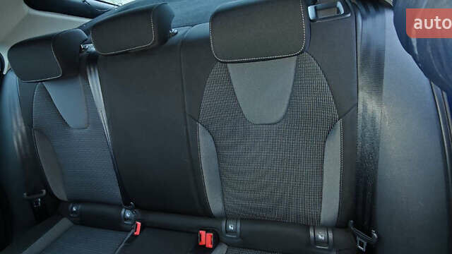 Синий Шкода Октавия, объемом двигателя 1.5 л и пробегом 102 тыс. км за 19500 $, фото 13 на Automoto.ua