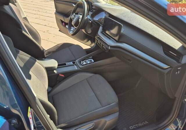 Синий Шкода Октавия, объемом двигателя 1.4 л и пробегом 71 тыс. км за 23200 $, фото 18 на Automoto.ua