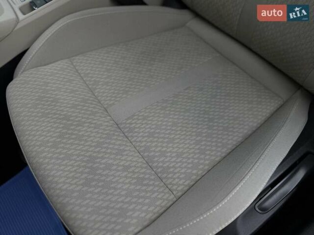 Синий Шкода Октавия, объемом двигателя 1.4 л и пробегом 64 тыс. км за 22900 $, фото 61 на Automoto.ua