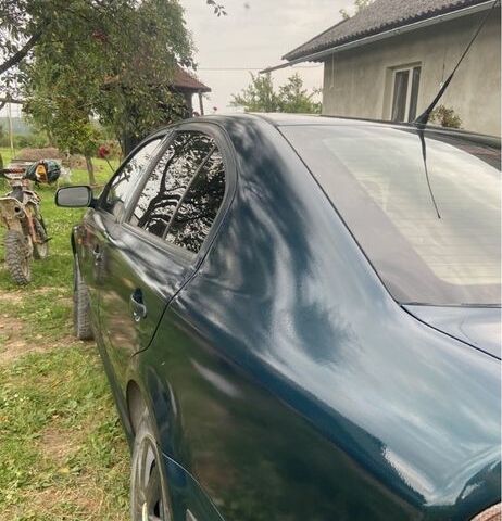 Зеленый Шкода Октавия, объемом двигателя 1.6 л и пробегом 340 тыс. км за 2500 $, фото 1 на Automoto.ua