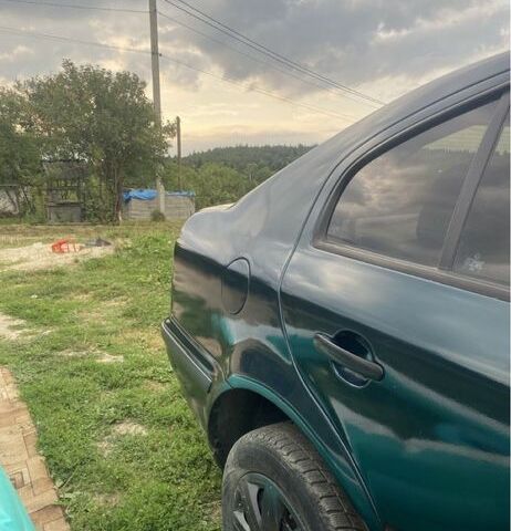 Зеленый Шкода Октавия, объемом двигателя 1.6 л и пробегом 340 тыс. км за 2500 $, фото 2 на Automoto.ua