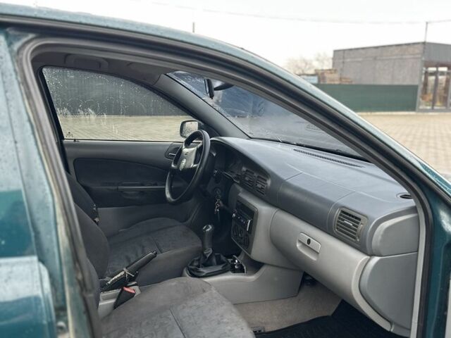 Зеленый Шкода Октавия, объемом двигателя 1.6 л и пробегом 195 тыс. км за 3250 $, фото 3 на Automoto.ua