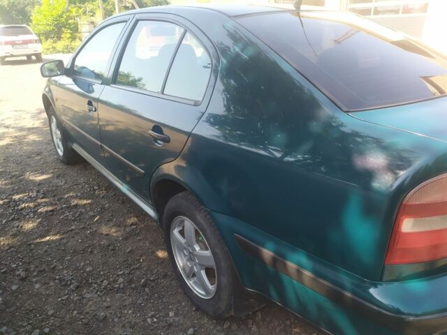 Шкода Октавия 1999 в Добровеличковке на Automoto.ua Зеленый Шкода Октавия, объемом двигателя 1.6 л и пробегом 330 тыс. км за 3500 $, фото 4 на Automoto.ua