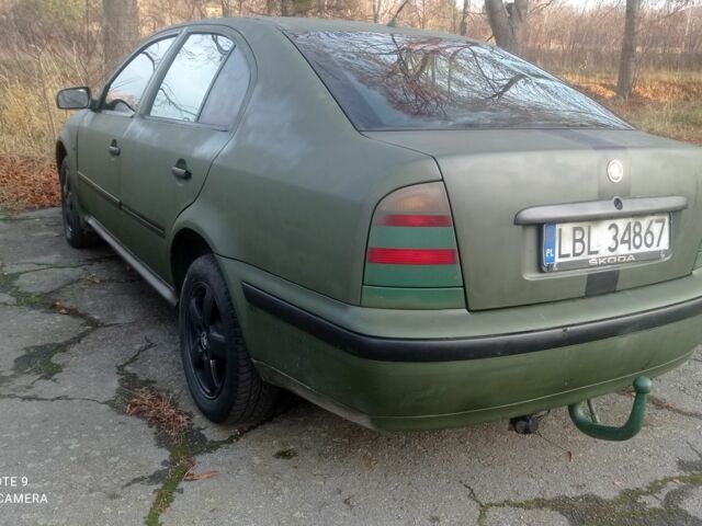 Зеленый Шкода Октавия, объемом двигателя 1.9 л и пробегом 200 тыс. км за 1500 $, фото 5 на Automoto.ua