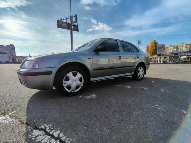 Зеленый Шкода Октавия, объемом двигателя 1.6 л и пробегом 207 тыс. км за 4300 $, фото 2 на Automoto.ua