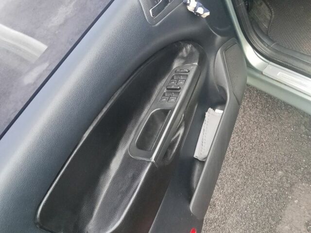 Зеленый Шкода Октавия, объемом двигателя 1.8 л и пробегом 312 тыс. км за 4000 $, фото 10 на Automoto.ua