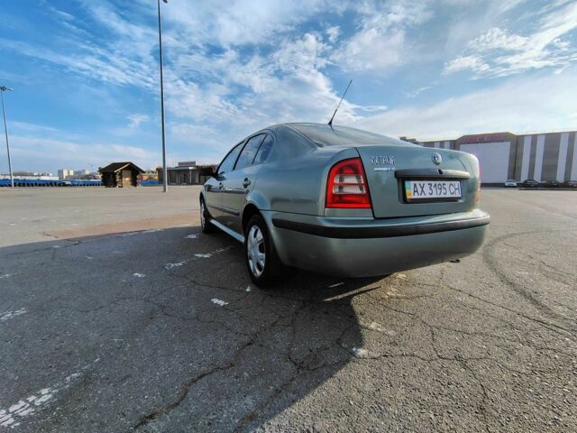 Зеленый Шкода Октавия, объемом двигателя 1.6 л и пробегом 207 тыс. км за 4300 $, фото 5 на Automoto.ua