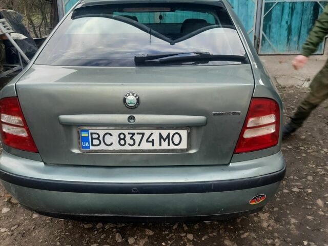 Зеленый Шкода Октавия, объемом двигателя 1.8 л и пробегом 300 тыс. км за 3700 $, фото 1 на Automoto.ua