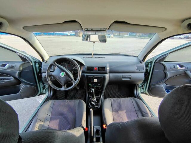 Зеленый Шкода Октавия, объемом двигателя 1.6 л и пробегом 207 тыс. км за 4300 $, фото 13 на Automoto.ua