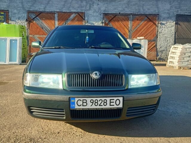 Зеленый Шкода Октавия, объемом двигателя 2 л и пробегом 250 тыс. км за 4600 $, фото 3 на Automoto.ua