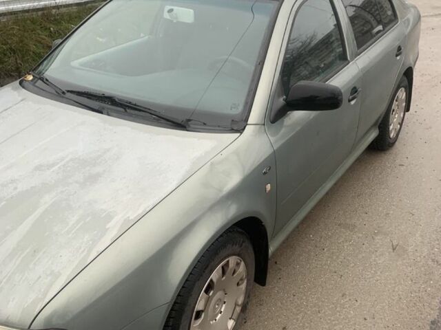 Зеленый Шкода Октавия, объемом двигателя 1.6 л и пробегом 170 тыс. км за 3600 $, фото 1 на Automoto.ua