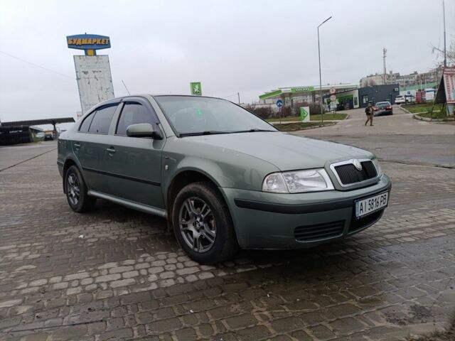Зеленый Шкода Октавия, объемом двигателя 1.8 л и пробегом 400 тыс. км за 4500 $, фото 15 на Automoto.ua