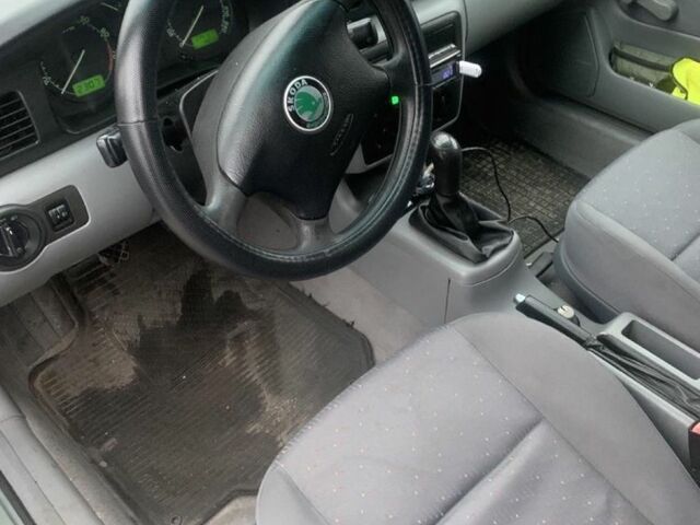 Зеленый Шкода Октавия, объемом двигателя 1.6 л и пробегом 170 тыс. км за 3600 $, фото 6 на Automoto.ua