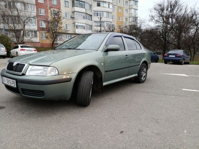 Зеленый Шкода Октавия, объемом двигателя 1.8 л и пробегом 400 тыс. км за 4500 $, фото 4 на Automoto.ua