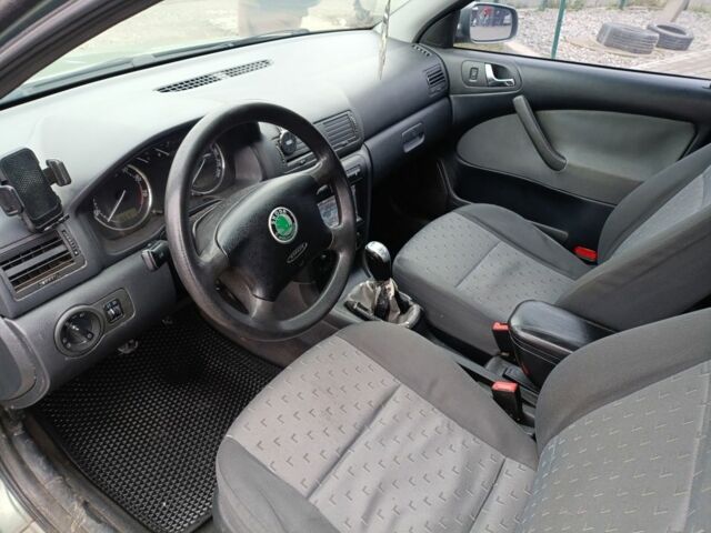 Зеленый Шкода Октавия, объемом двигателя 1.8 л и пробегом 400 тыс. км за 4500 $, фото 9 на Automoto.ua