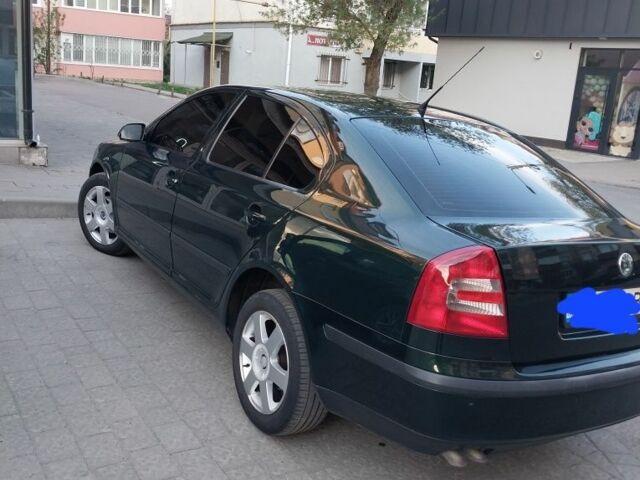 Шкода Октавия 2004 в Ужгороде на Automoto.ua Зеленый Шкода Октавия, объемом двигателя 2 л и пробегом 280 тыс. км за 5500 $, фото 2 на Automoto.ua