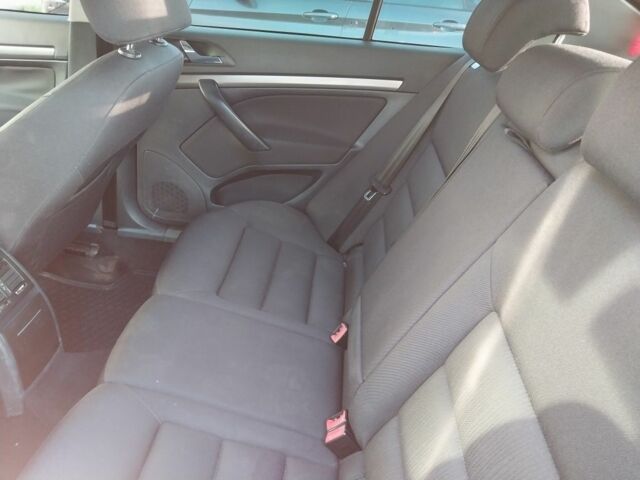 Шкода Октавия 2004 в Ужгороде на Automoto.ua Зеленый Шкода Октавия, объемом двигателя 2 л и пробегом 280 тыс. км за 5500 $, фото 4 на Automoto.ua