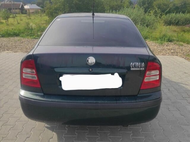 Зеленый Шкода Октавия, объемом двигателя 2 л и пробегом 267 тыс. км за 3500 $, фото 1 на Automoto.ua