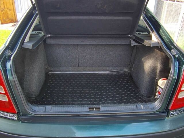 Шкода Октавія 2005 у Дрогобичі на Automoto.ua Зелений Шкода Октавія, об'ємом двигуна 0 л та пробігом 241 тис. км за 5200 $, фото 4 на Automoto.ua