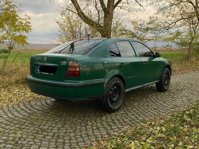 Зелений Шкода Октавія, об'ємом двигуна 1.6 л та пробігом 319 тис. км за 1000 $, фото 3 на Automoto.ua