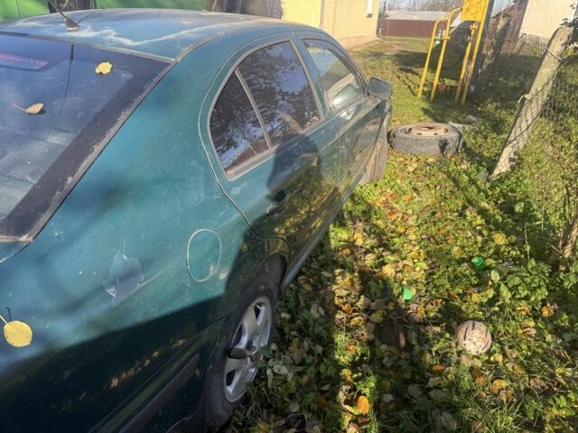 Зеленый Шкода Октавия, объемом двигателя 1.6 л и пробегом 300 тыс. км за 1450 $, фото 4 на Automoto.ua