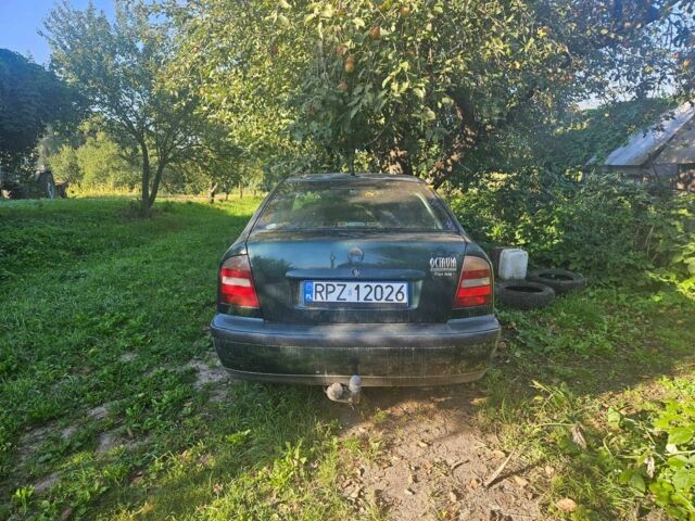 Зеленый Шкода Октавия, объемом двигателя 1.9 л и пробегом 200 тыс. км за 1662 $, фото 4 на Automoto.ua