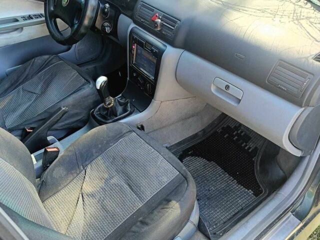 Зелений Шкода Октавія, об'ємом двигуна 1.9 л та пробігом 410 тис. км за 1599 $, фото 6 на Automoto.ua