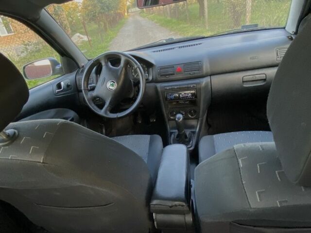 Зелений Шкода Октавія, об'ємом двигуна 1.9 л та пробігом 322 тис. км за 2250 $, фото 4 на Automoto.ua