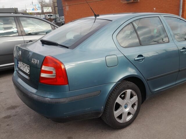 Зелений Шкода Октавія, об'ємом двигуна 0 л та пробігом 300 тис. км за 2600 $, фото 11 на Automoto.ua