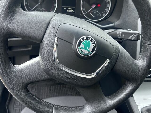 Зелений Шкода Октавія, об'ємом двигуна 1.6 л та пробігом 160 тис. км за 8000 $, фото 10 на Automoto.ua