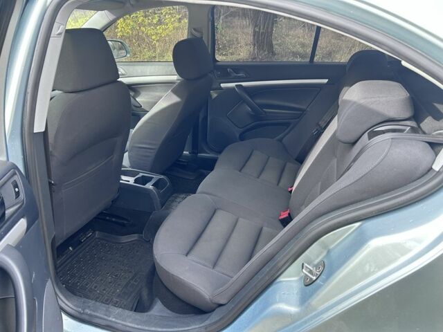 Зелений Шкода Октавія, об'ємом двигуна 1.6 л та пробігом 160 тис. км за 8000 $, фото 9 на Automoto.ua