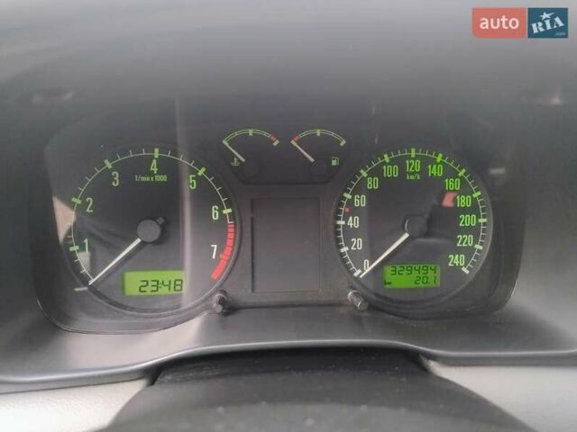 Зеленый Шкода Октавия, объемом двигателя 1.6 л и пробегом 329 тыс. км за 4000 $, фото 19 на Automoto.ua