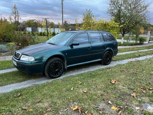 Зеленый Шкода Октавия, объемом двигателя 1.9 л и пробегом 395 тыс. км за 3300 $, фото 1 на Automoto.ua