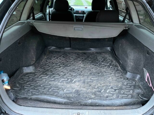 Зеленый Шкода Октавия, объемом двигателя 1.9 л и пробегом 395 тыс. км за 3300 $, фото 6 на Automoto.ua