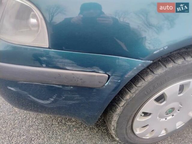 Зеленый Шкода Октавия, объемом двигателя 1.6 л и пробегом 329 тыс. км за 4000 $, фото 12 на Automoto.ua