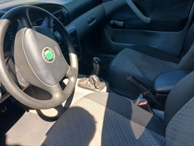 Шкода Октавия 1999 в Петропавловке на Automoto.ua Зеленый Шкода Октавия, объемом двигателя 1.6 л и пробегом 350 тыс. км за 1666 $, фото 4 на Automoto.ua