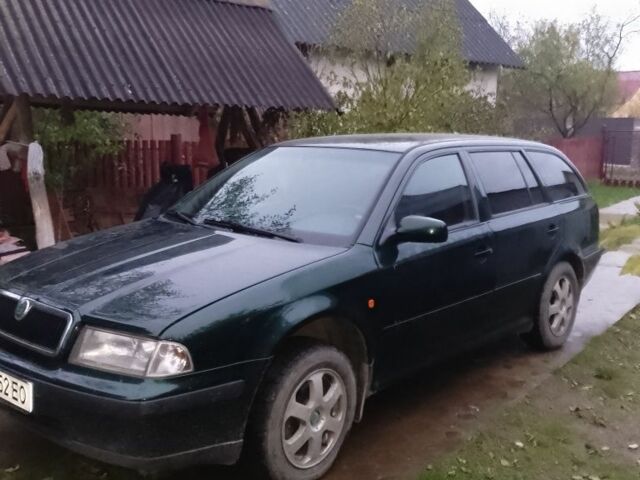 Зеленый Шкода Октавия, объемом двигателя 1.9 л и пробегом 260 тыс. км за 3000 $, фото 4 на Automoto.ua