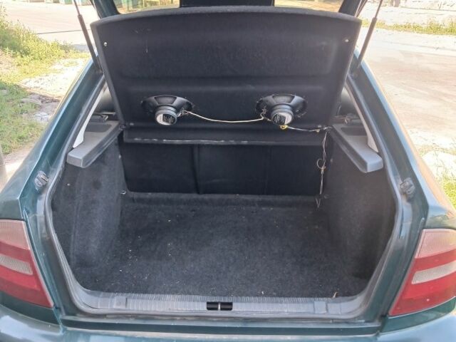 Шкода Октавия 1999 в Петропавловке на Automoto.ua Зеленый Шкода Октавия, объемом двигателя 1.6 л и пробегом 350 тыс. км за 1666 $, фото 3 на Automoto.ua