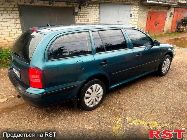 Зеленый Шкода Октавия, объемом двигателя 1.6 л и пробегом 0 тыс. км за 3550 $, фото 4 на Automoto.ua