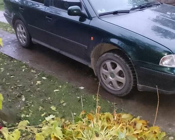 Зеленый Шкода Октавия, объемом двигателя 1.9 л и пробегом 270 тыс. км за 2800 $, фото 1 на Automoto.ua