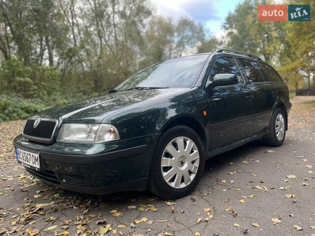 Шкода Октавія 1999 у Дрогобичі на Automoto.ua Зелений Шкода Октавія, об'ємом двигуна 1.6 л та пробігом 219 тис. км за 4199 $, фото 1 на Automoto.ua