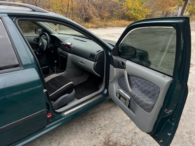 Зеленый Шкода Октавия, объемом двигателя 1.9 л и пробегом 376 тыс. км за 2700 $, фото 6 на Automoto.ua