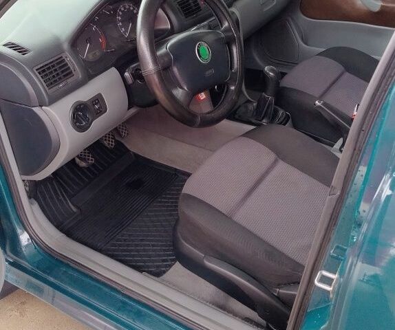 Зелений Шкода Октавія, об'ємом двигуна 0 л та пробігом 328 тис. км за 4200 $, фото 11 на Automoto.ua